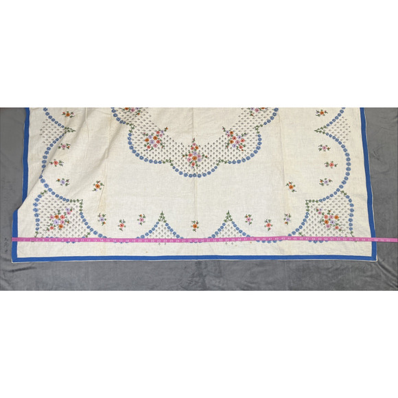 Vtg Hand Embroidered Tablecloth 58 x 66.5” Ivory Cloth With Floral Embroidery FS - Picture 5 of 10